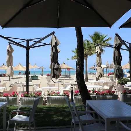 Twin * Golem (Tirana)